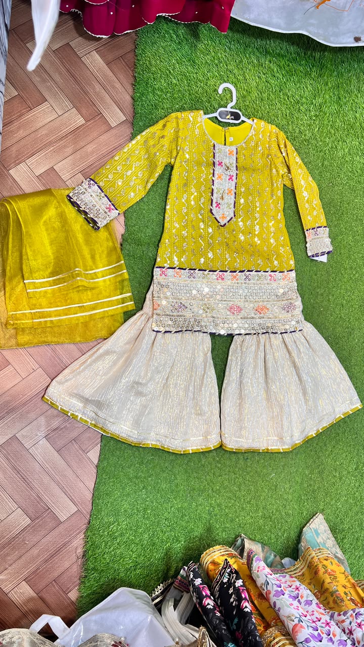 3D Embroidered 4-Sequence Garara Suit