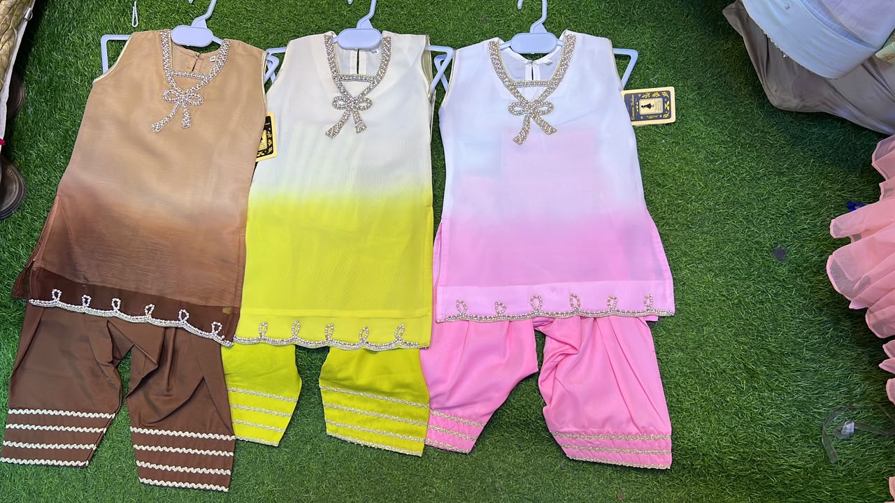 Day & Day Shefoon Farshi Shalwaar Suit - 5