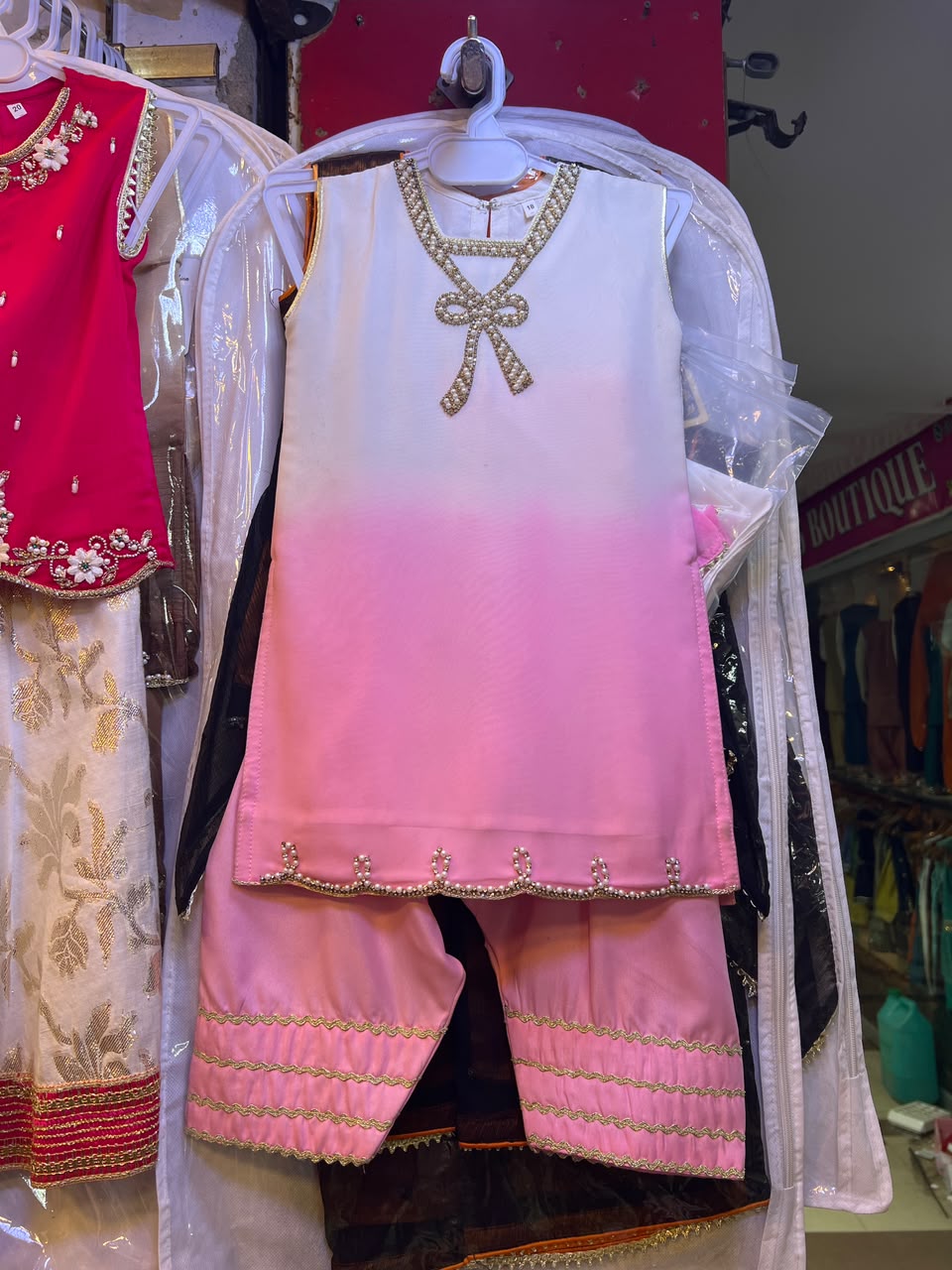 Day & Day Shefoon Farshi Shalwaar Suit - 6