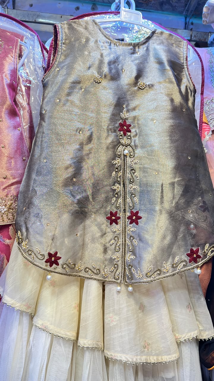 Tail Style Mesori Fabric Suit - 4