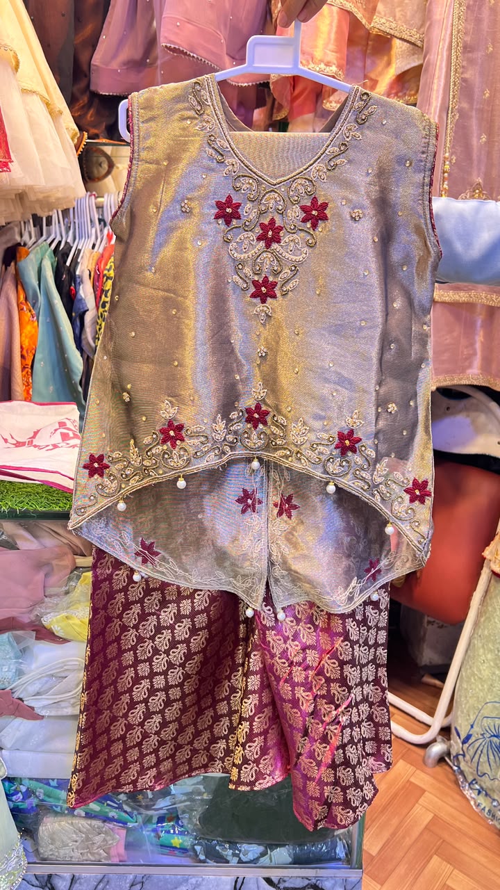 Tail Style Mesori Fabric Suit - 5