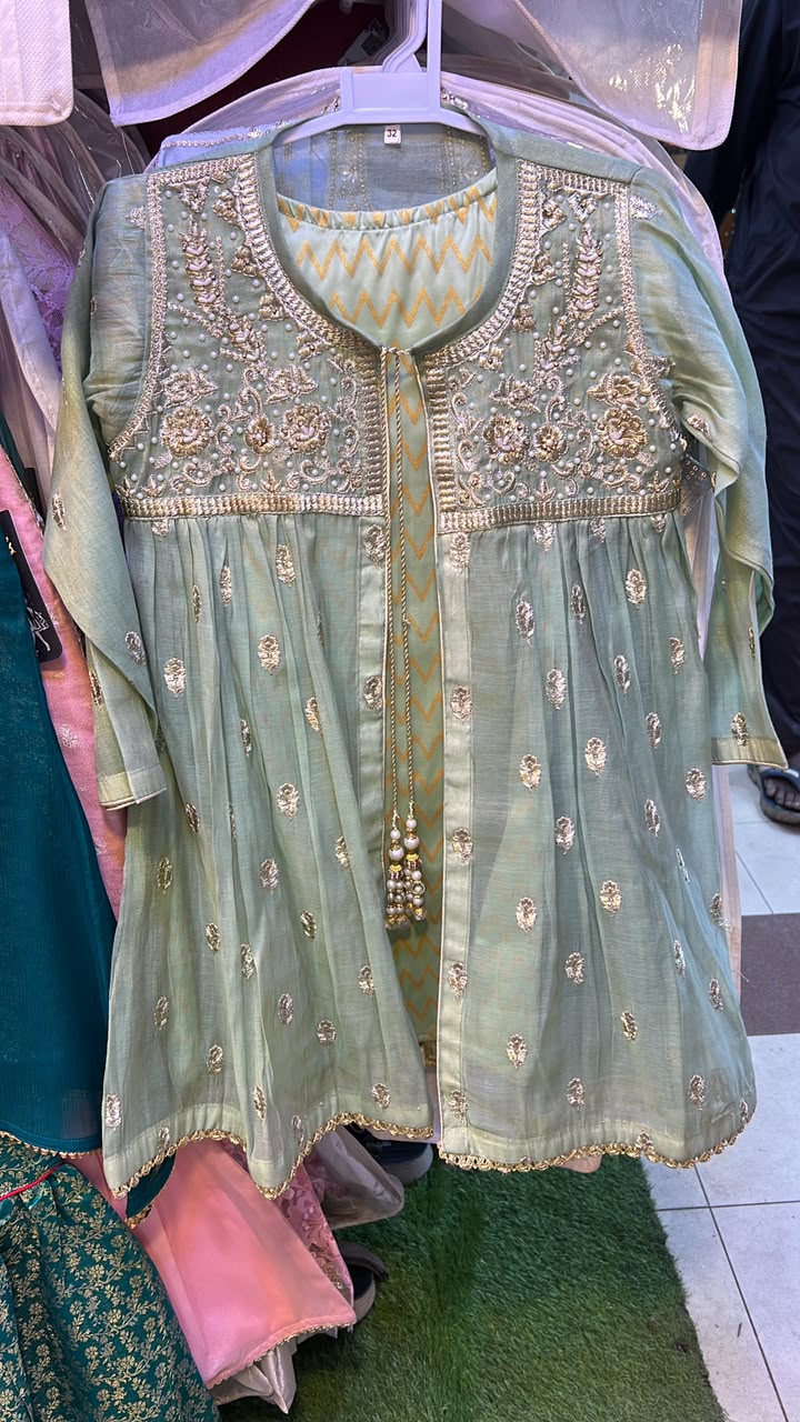 Mesori Gown with Block Print Inner - 3