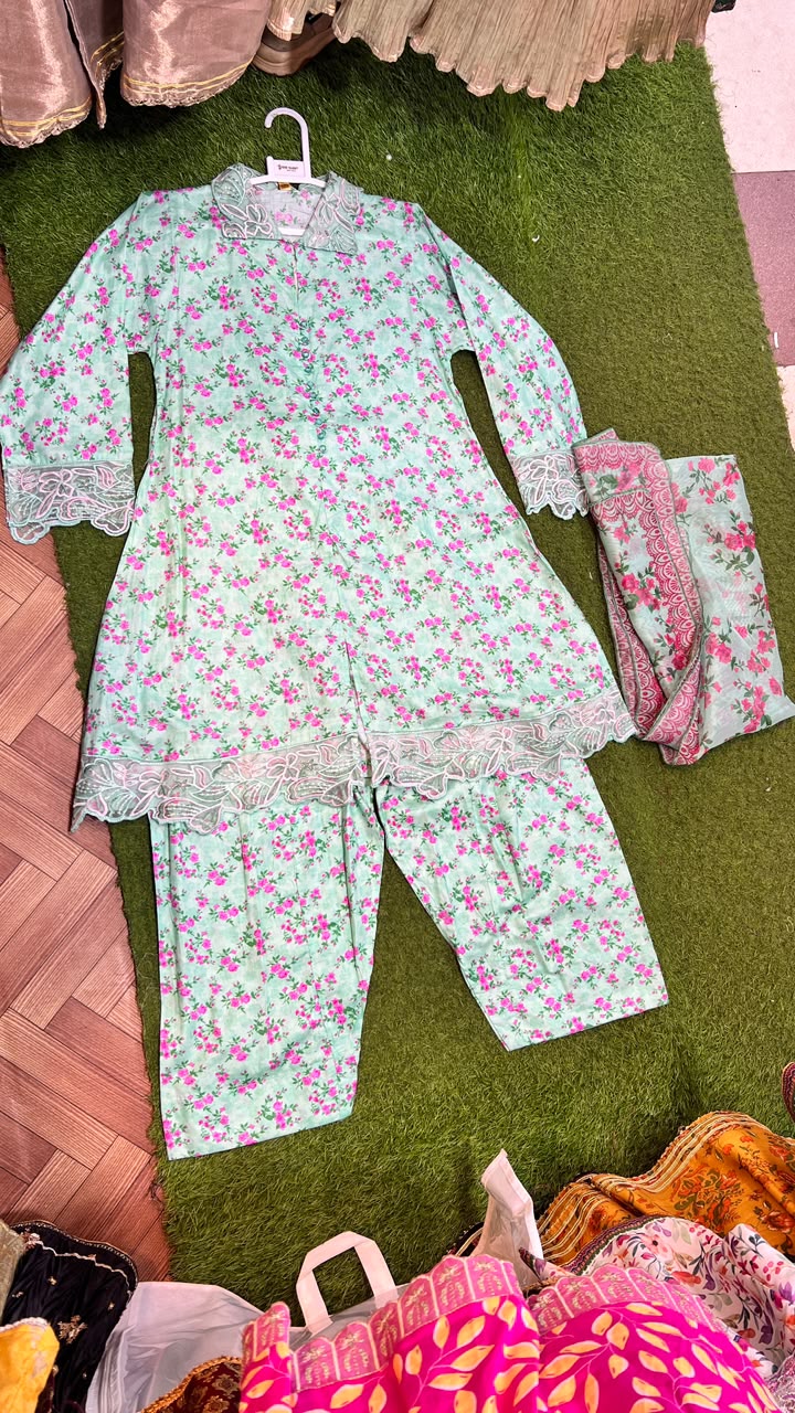 Pure Lawn Farshi Shalwaar Suit - 2