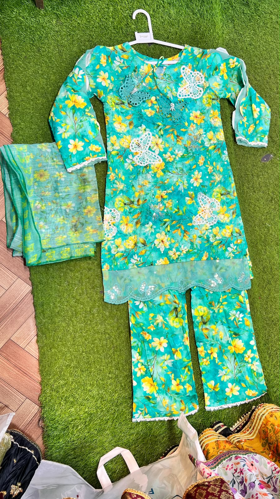 Pure Cotton Butterfly Style Suit - 2